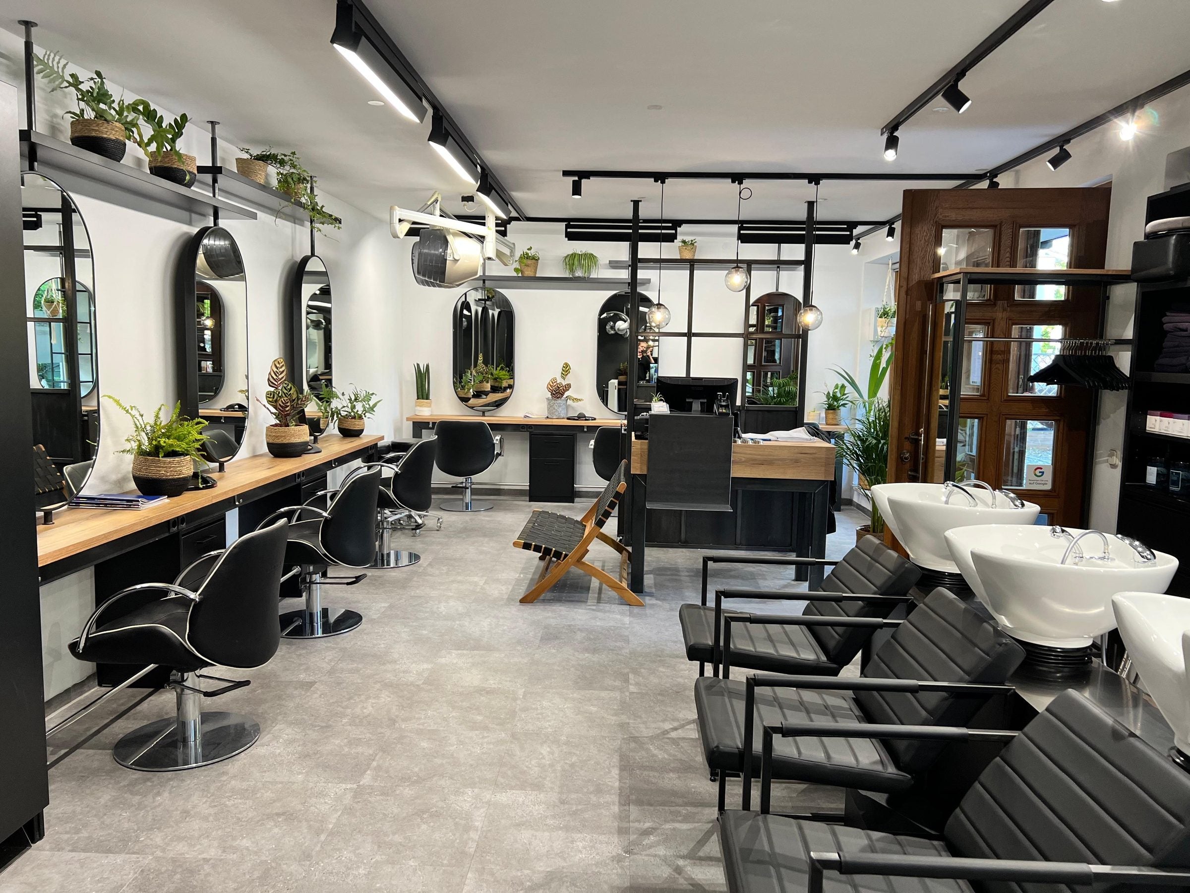 Waschbereich im Japanese Head Spa bei Mystic Hair & Head Spa in Ottobrunn